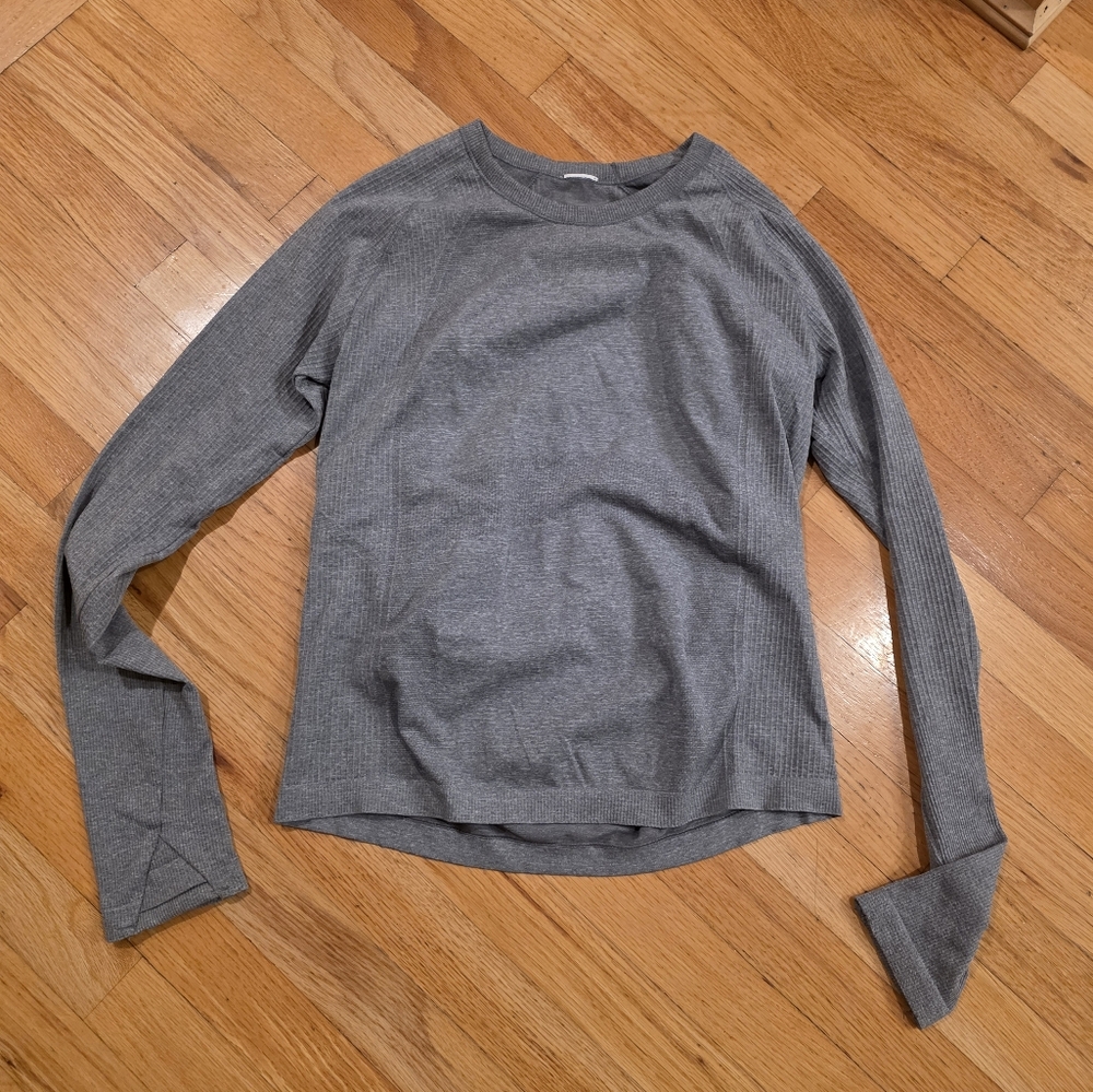 Old Navy Heather Gray Long Sleeve Top